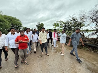 KTR Comments On Revanth Reddy: వరదలలో ప్రజల ప్రాణాలు పోతుంటే.. సీఎం రేవంత్ రెడ్డి నీరో చక్రవర్తిలా ఫిడేల్ వాయిస్తున్నారు : కేటీఆర్