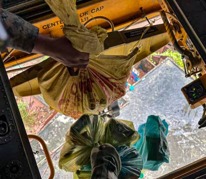 ਸੂਬੇ ਵਿੱਚ ਰਾਹਤ ਪੈਕੇਜ ਪਹੁੰਚਾਏ ਜਾ ਰਹੇ ਹਨ। ਮੌਸਮ ਵਿਭਾਗ ਨੇ 30 ਅਗਸਤ ਤੱਕ ਲਾਲ/ਆਰੇਂਜ ਅਲਰਟ ਜਾਰੀ ਕੀਤਾ ਹੈ। ਲੋਕਾਂ ਨੂੰ ਨਦੀਆਂ ਦੇ ਕੰਢਿਆਂ ਦੇ ਨੇੜੇ ਨਾ ਜਾਣ ਦੀ ਅਪੀਲ ਕੀਤੀ ਗਈ ਹੈ।