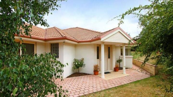 It is also important to pay attention to the construction quality of the house. Walls, pipelines, electrical wiring and building structure should be checked. Sometimes there is a lack of quality in stylish and very good looking flat or house. Which later spends extra.