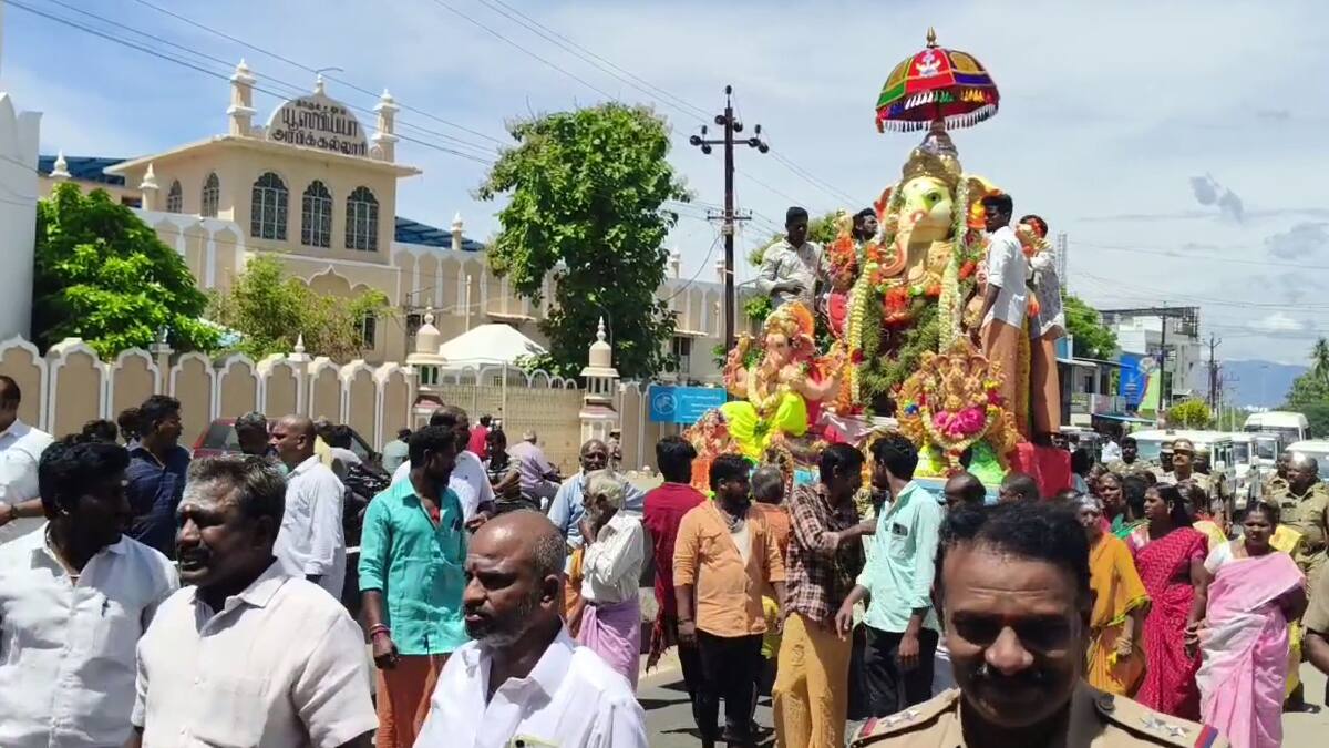 விநாயகர் சிலை ஊர்வலத்தில் பரபரப்பு! பேகம்பூரில் பதற்றம், காவல்துறையின் அதிரடி நடவடிக்கை!