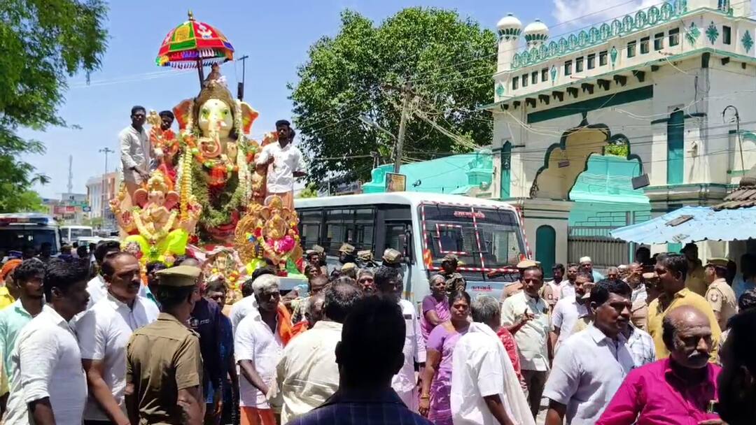 விநாயகர் சிலை ஊர்வலத்தில் பரபரப்பு! பேகம்பூரில் பதற்றம், காவல்துறையின் அதிரடி நடவடிக்கை!