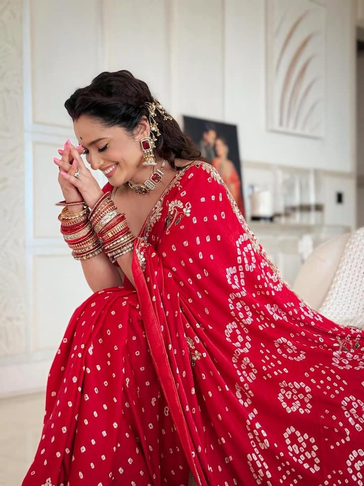 By sharing photos in different poses, Ankita wrote in the caption that, 'Wrapped in six yards red sari, sindoor shining on the forehead, feeling the joy of this Ganesh festival power, love and festival'. In just a few hours of sharing the post, fans have drenched their posts with likes and comments.