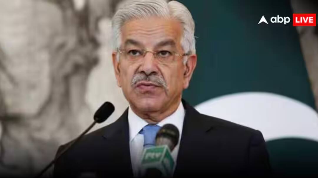 Pakistan floods defence minister Khawaja asif blamed india for incident ਭਾਰਤ ਨੇ ਛੱਡਿਆ ਪਾਣੀ ਤਾਂ ਸਾਡੇ ਵੱਲ ਬਹਿ ਕੇ ਆ ਗਈਆਂ ਲਾਸ਼ਾਂ ਤੇ ਪਸ਼ੂ....,ਪਾਕਿਸਤਾਨ ‘ਚ ਆਏ ਹੜ੍ਹਾਂ ਤੋਂ ਬਾਅਦ ਮੰਤਰੀ ਦਾ ਵਿਵਾਦਿਤ ਬਿਆਨ