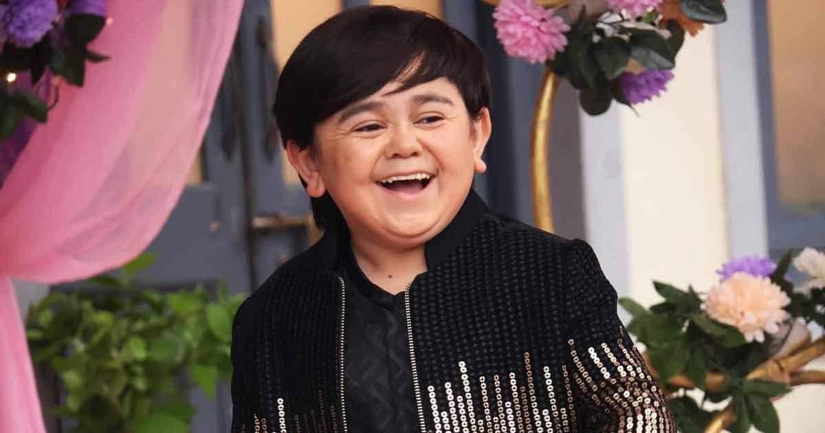 Abdu Rosik- Abdu Rosik, who came from Tajikistan in Bigg Boss 16, entered. His cuteness, innocence and fun style were liked by the audience. He had become a good bond with every member of the house and he won everyone's heart with his small jokes and songs. While on the show, Abdu had increased his popularity not only in India but also worldwide.