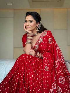 लाल साड़ी में अंकिता लोखंडे की खूबसूरती ने मचाई धूम, सोशल मीडिया पर छाया ग्लैमरस अंदाज