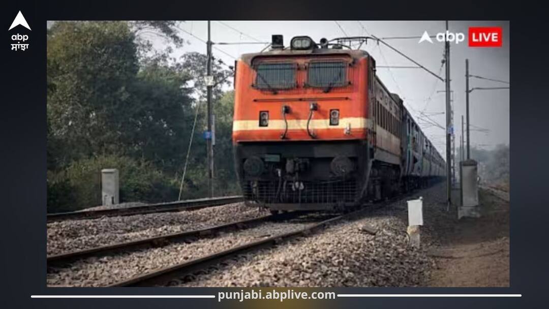 ਪੰਜਾਬ 'ਚ ਹੜ੍ਹ ਕਾਰਨ 38 ਟ੍ਰੇਨ ਰੱਦ; ਜਲੰਧਰ-ਪਠਾਨਕੋਟ ਰਾਹੀਂ ਜੰਮੂ ਜਾਣ ਵਾਲੀਆਂ ਟ੍ਰੇਨਾਂ 'ਚ ਵੰਦੇ ਭਾਰਤ ਐਕਸਪ੍ਰੈਸ ਵੀ ਸ਼ਾਮਲ 38 Trains Canceled in Punjab Due to Floods, Including Vande Bharat Express via Jalandhar-Pathankot-Jammu ਪੰਜਾਬ 'ਚ ਹੜ੍ਹ ਕਾਰਨ 38 ਟ੍ਰੇਨ ਰੱਦ; ਜਲੰਧਰ-ਪਠਾਨਕੋਟ ਰਾਹੀਂ ਜੰਮੂ ਜਾਣ ਵਾਲੀਆਂ ਟ੍ਰੇਨਾਂ 'ਚ ਵੰਦੇ ਭਾਰਤ ਐਕਸਪ੍ਰੈਸ ਵੀ ਸ਼ਾਮਲ