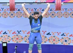 भारोत्तोलक अजय बाबू और बेदब्रत ने रिकॉर्ड वजन उठाकर जीता गोल्ड मेडल