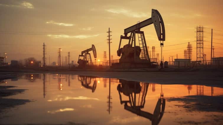 Oil Prices Dip On Demand Fears Despite Geopolitical Tensions; Weekly Gains Intact
