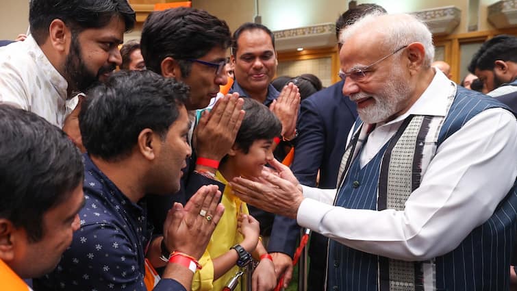 <div>'Padharo Mhare Des': PM Modi Gets Warm Welcome In Japan With Rajasthani Song And Classical Dance — WATCH</div>