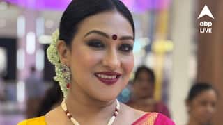 Rituparna Sengupta: এবার একেবারে অন্য ভূমিকায় ঋতুপর্ণা, নায়িকার কবিতার বই মুক্তি পাচ্ছে ফরাসী ভাষায়