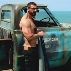 बिपाशा बसु के एक्स की 10 तस्वीरें, फिटनेस में इनके आगे सब भरते हैं पानी