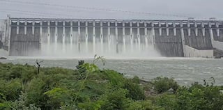 ભાદરવો ભરપૂરઃ નર્મદા ડેમમાં જળસ્તર વધ્યું, 15 દરવાજા ખોલી નદીમાં છોડાઇ રહ્યું છે પાણી, તંત્ર એલર્ટ