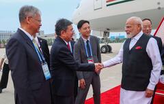 Video: PM મોદી 7 વર્ષ બાદ ચીન પહોંચ્યા; SCO સમિટમાં હાજરી, શી જિનપિંગ અને પુતિન સાથે દ્વિપક્ષીય વાટાઘાટો