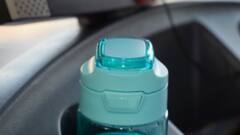 Health News: গাড়িতে জলের বোতল রেখে দেন, সেটাই পান করেন পরে? সতর্ক করলেন গবেষকরা