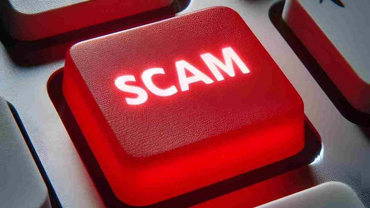 Do you know the real meaning of S, G, P and T written in SMS? Learn how to identify which message is fraud