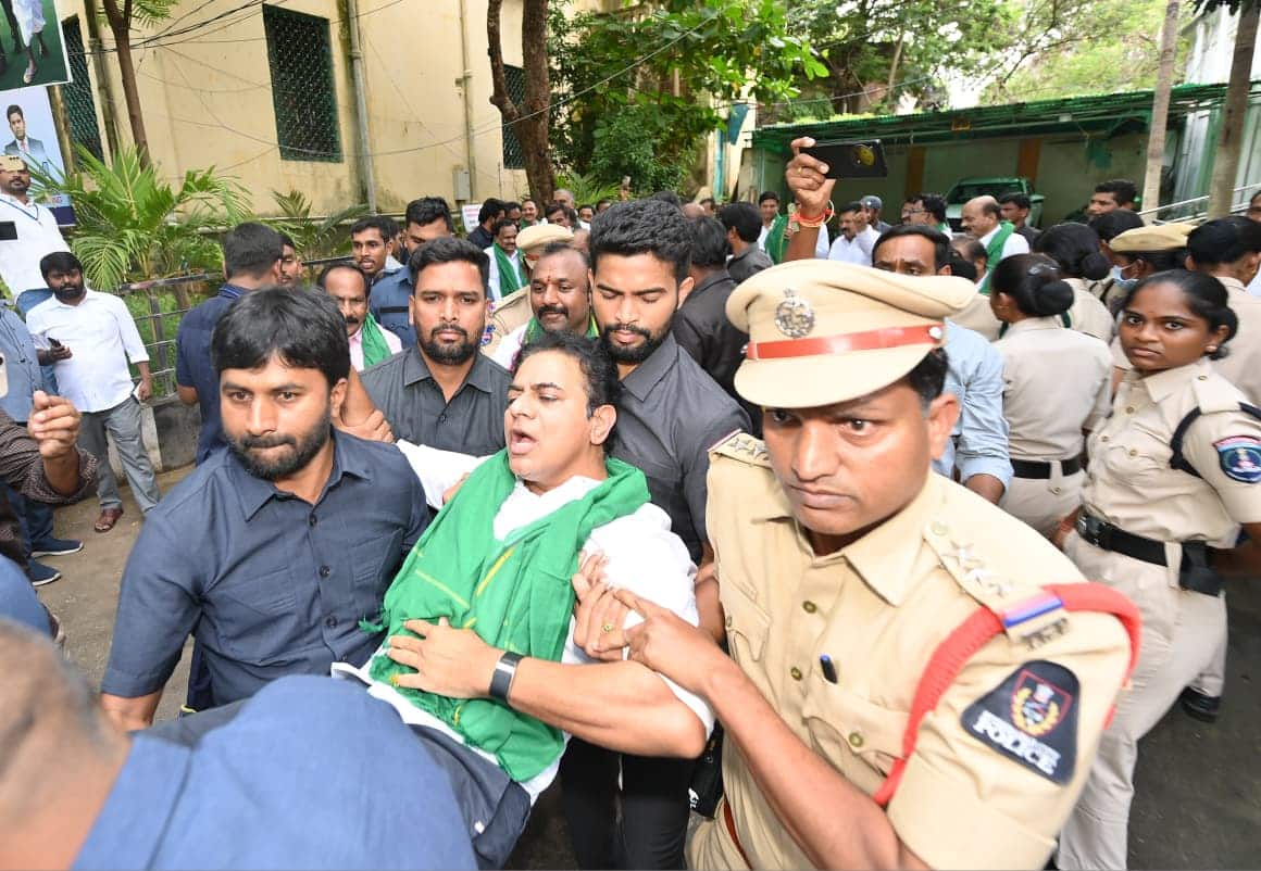 BRS Protest For Urea : బీఆర్ఎస్ యూరియా ఆందోళనలో హైడ్రామా! సచివాలయం ముట్టడికి వెళ్లిన నేతల అరెస్టు