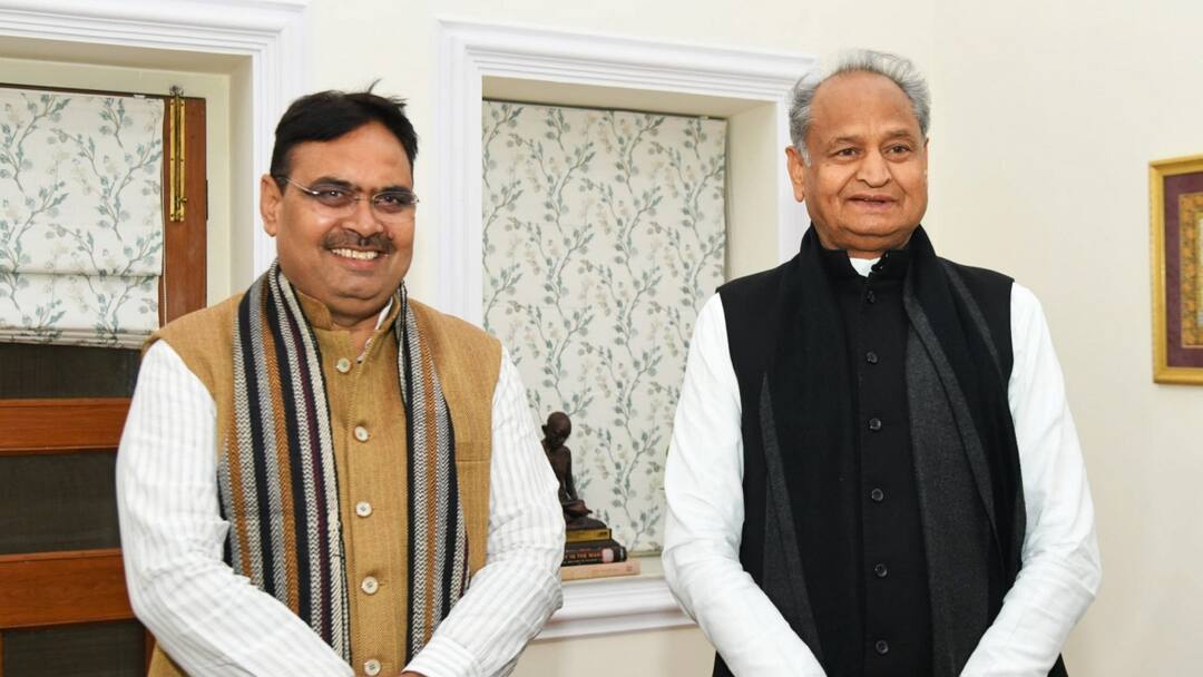 Rajasthan SI भर्ती परीक्षा रद्द मामले पर CM भजनलाल शर्मा का बड़ा बयान, 'बड़े मगरमच्छ जल्द पकड़े जाएंगे' rajasthan si exam cancel case cm bhajanlal sharma statement on Ashok Gehlot PSO Arrest ann Rajasthan SI भर्ती परीक्षा रद्द मामले पर CM भजनलाल शर्मा का बड़ा बयान, 'बड़े मगरमच्छ जल्द पकड़े जाएंगे'