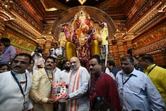 Amit Shah at Lalbaugcha Raja : गोंडस नातवाला कडेवर घेऊन अमित शाह लालबागचा राजाच्या दर्शनाला