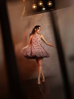 सारा अली खान की 10 सबसे खूबसूरत तस्वीरें: दिलकश अदाओं से लूट लेती हैं फैंस का दिल