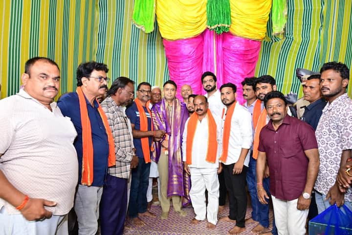 జనత గణేష్ మండల్ ఆధ్వర్యంలో ఐదు దశాబ్ధాలుగా  వినాయక చవితి ఉత్సవాలు ఘనంగా నిర్వహిస్తున్నారు