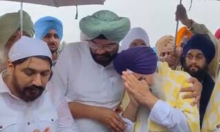 ਪੰਜਾਬ ਵਿੱਚ ਇਤਿਹਾਸ ਦਾ ਸਭ ਤੋਂ ਵੱਡਾ ਹੜ੍ਹ, ਪੀੜਤਾਂ ਲਈ ਅਰਦਾਸ ਕਰਕੇ ਰੋਣ ਲੱਗੇ ਗਿਆਨੀ ਰਘਬੀਰ ਸਿੰਘ, ਦੇਖੋ ਭਾਵੁਕ ਕਰਨ ਵਾਲੀ ਵੀਡੀਓ