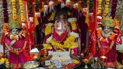 Ganesh Chaturthi 2025 — Inside Agra’s 261-Year-Old Siddhi Vinayak Temple With Its Rare Sandalwood Ganesh Idol