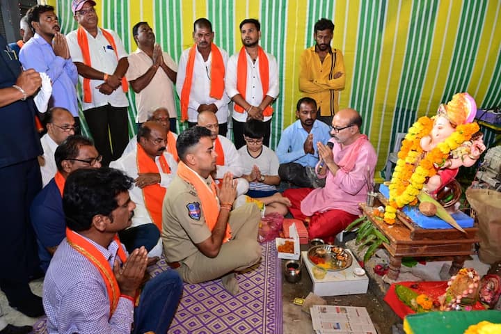 ఇక్కడ ఏర్పాటు చేసే లంబోదరుడుని 