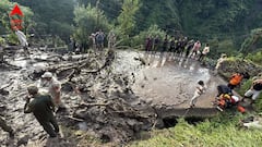 জম্মু-কাশ্মীরের রামবান ও রিয়াসিতে ভয়াবহ প্রাকৃতিক বিপর্যয় ! মেঘভাঙা বৃষ্টি, ধসে বিপর্যস্ত জনজীবন