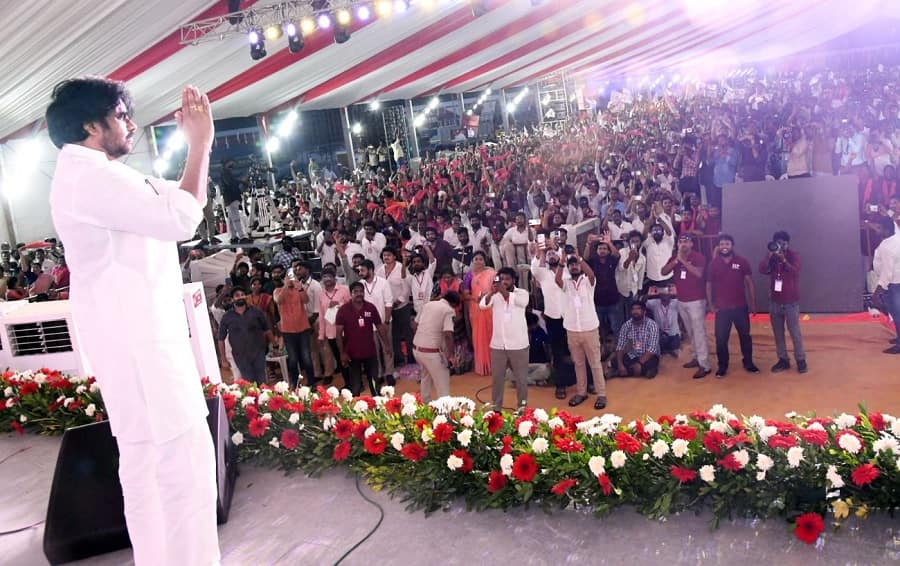 Pawan Kalyan About Vizag Steel plant: జనసేన పోరాటంతో ఆగిన వైజాగ్ స్టీల్ ప్లాంట్ ప్రైవేటీకరణ- పవన్ కళ్యాణ్ ఆసక్తికర వ్యాఖ్యలు