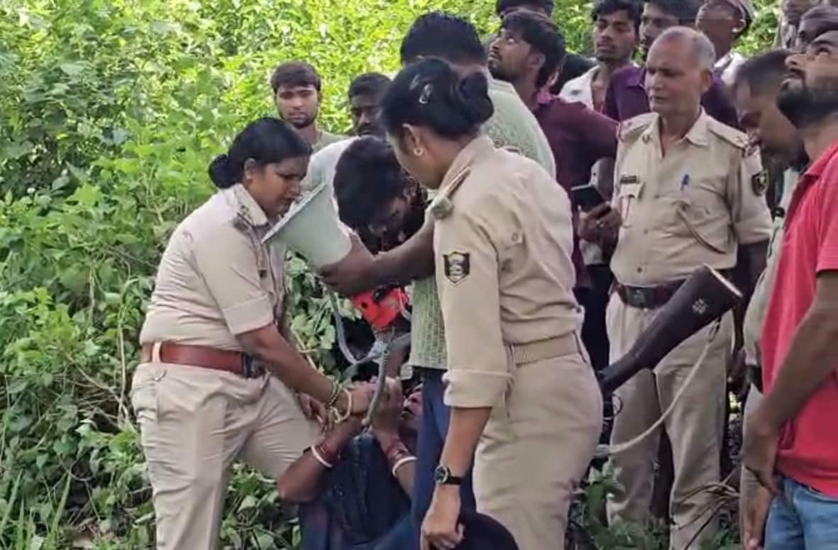 Bihar News: 'अब जान दे दूंगा!' बिहार में गर्लफ्रेंड से तंग आकर 180 फीट ऊंचे टावर पर चढ़ा प्रेमी, FB पर डाला स्टेटस