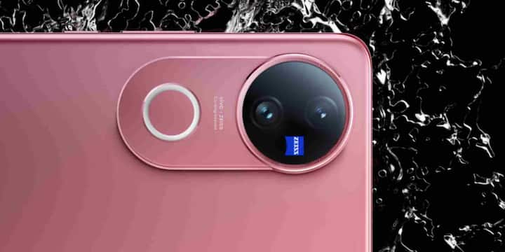 इस स्मार्टफोन का 8GB रैम और 128GB स्टोरेज वेरिएंट विजय सेल्स पर 28,000 रुपये में लिस्ट है जबकि लॉन्च के समय इसकी कीमत 34,999 रुपये रखी गई थी. यानी ग्राहक को सीधे 6,999 रुपये का फायदा मिल रहा है. इतना ही नहीं, अगर आप BOB कार्ड से पेमेंट करते हैं तो 10% इंस्टेंट डिस्काउंट (अधिकतम 3,000 रुपये) भी मिल सकता है. इस ऑफर के बाद फोन की प्रभावी कीमत घटकर लगभग 25,200 रुपये हो जाती है. कुल मिलाकर लॉन्च प्राइस की तुलना में खरीदारों को 9,799 रुपये तक की बचत हो सकती है.