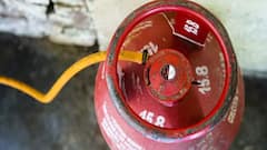 सिलेंडर से गैस लीक हो रही हो, तो हादसा रोकने के लिए तुरंत करें ये काम