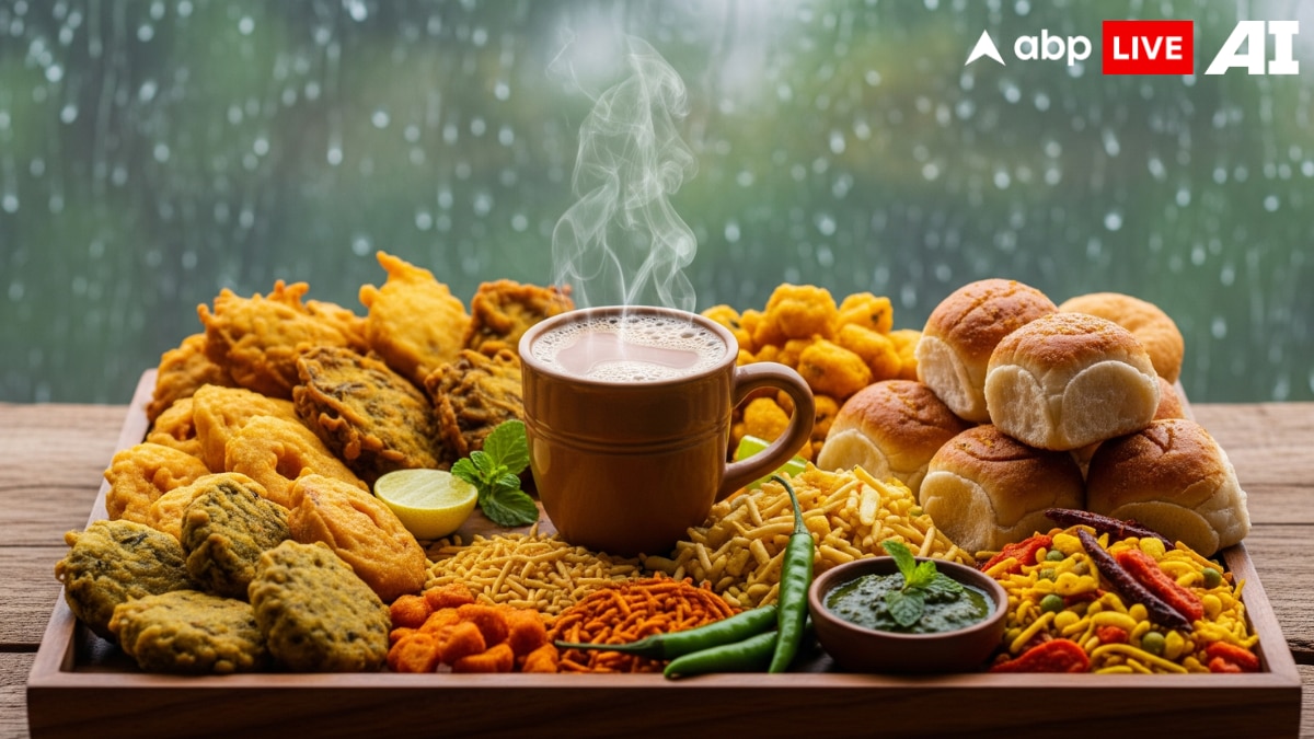 7 Best Monsoon Snacks To Enjoy With Tea On Rainy Days