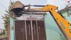 जालौन में हिंसा के बाद बुलडोजर कार्रवाई, मुख्य आरोपी माजिद का घर ध्वस्त, पांच गिरफ्तार