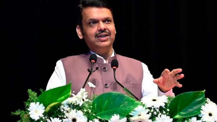 देशभर में दसवां स्थान प्राप्त हुआ है महाराष्ट्र के मुख्यमंत्री देवेंद्र फडणवीस को.