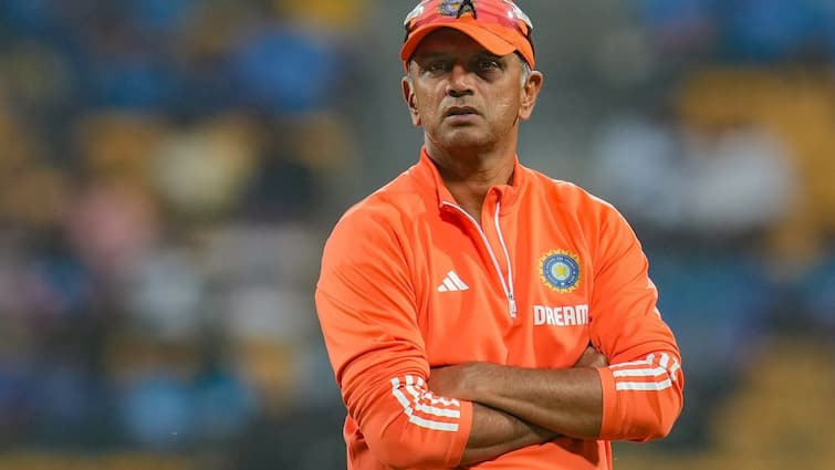 Rahul Dravid Networth: करोड़ों की कमाई, लग्जरी गाड़ियों का जखीरा, कितने अमीर हैं राहुल द्रविड़, नेटवर्थ जानकर चौंक जाएंगे आप