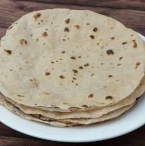 ਕਣਕ ਗਲੂਟਨ ਨਾਲ ਭਰਪੂਰ ਹੁੰਦਾ ਹੈ। ਇਸ ਕਰਕੇ ਇਹਨਾਂ ਲੋਕਾਂ ਦੇ ਪੇਟ, ਚਿਹਰੇ ਅਤੇ ਫਿਰ ਹੱਥ-ਪੈਰਾਂ ਵਿੱਚ ਸੋਜ ਹੋ ਸਕਦੀ ਹੈ। ਉਨ੍ਹਾਂ ਨੂੰ ਗੈਸ ਦੀ ਸਮੱਸਿਆ ਹੋ ਸਕਦੀ ਹੈ ਅਤੇ ਪੂਰੇ ਦਿਨ ਥਕਾਵਟ ਮਹਿਸੂਸ ਹੋਵੇਗੀ।