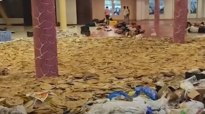 त्यामुळे मनोज जरांगे पाटील यांनी आजपासून पाण्याचा सुद्धा त्याग करण्याचा निर्णय घेतला आहे. त्यामुळे आजपासून मुंबईमधील आंदोलनाची धग आणखी वाढत जाणार आहे. दरम्यान जरांगे पाटील यांच्या समर्थनासाठी राज्यपालातून मराठ्यांची मुंबईकडे कूच सुरूच आहे.