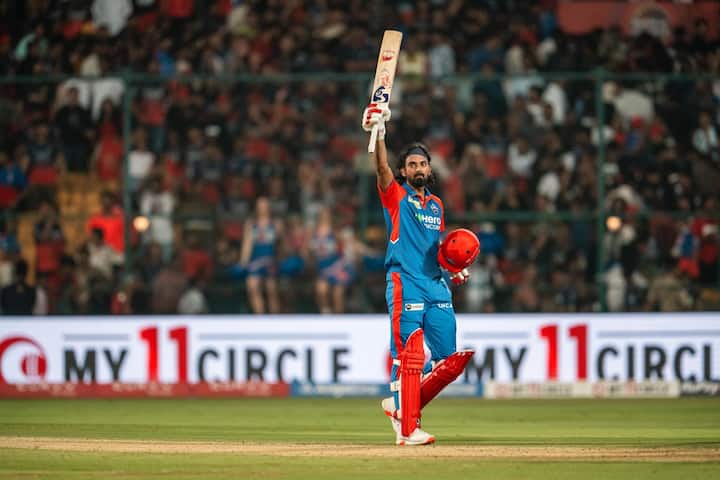 From here he earned a degree of Bachelor of Commerce (B.Com). Along with studies, he performed brilliantly in the college cricket team. Many players studying from Jain University have reached the Indian team, and Rahul also became one of them.