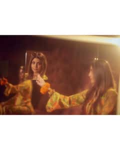 Shilpa Shetty Channels Zeenat Aman’s Iconic Haré Rama Haré Krishna Look; PICS