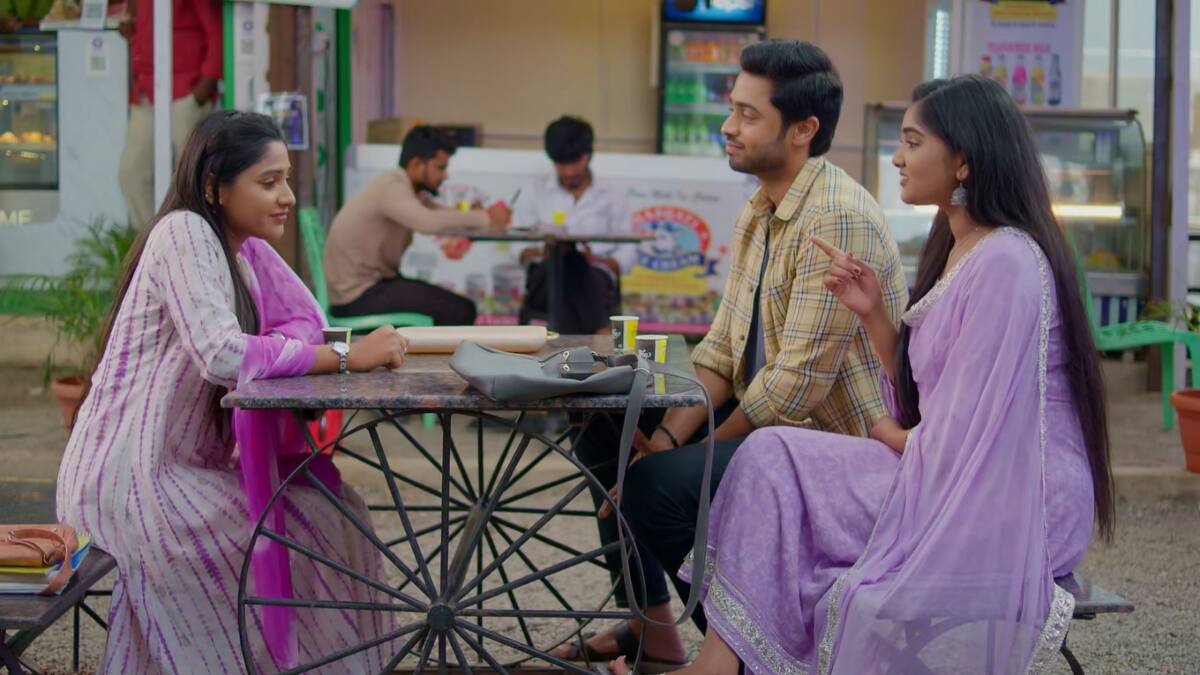 Nindu Manasulu Serial Today September 1st: నిండు మనసులు సీరియల్: కాబోయే వదినని నానా తిట్లు తిట్టిన సాహితి.. చెల్లి, ప్రేరణల మధ్య ఇరుక్కున్న సిద్ధూ!