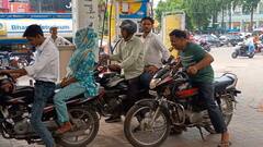 यूपी में बिना हेलमेट नहीं मिल रहा है पेट्रोल, CM योगी के आदेश के बाद शुरू हुआ अभियान