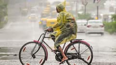 यूपी में अभी जारी रहेगा भारी बारिश का दौर, आज 42 जिलों में चेतावनी, बिजली गिरने का भी अलर्ट