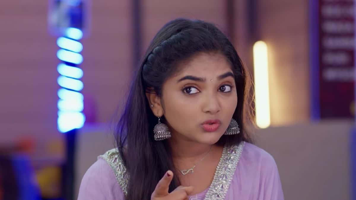 Nindu Manasulu Serial Today September 1st: నిండు మనసులు సీరియల్: కాబోయే వదినని నానా తిట్లు తిట్టిన సాహితి.. చెల్లి, ప్రేరణల మధ్య ఇరుక్కున్న సిద్ధూ!