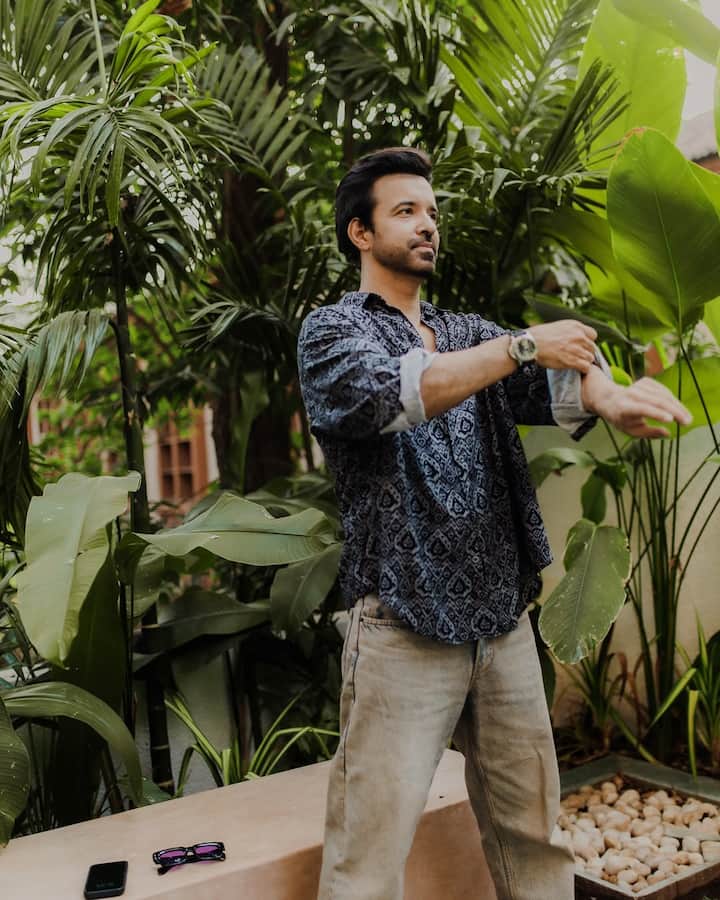 आमिर अली फिल्मों को लेकर बेहद संजीदा थे और उन्होंने लगातार एक ग्रैंड डेब्यू का इंतजार किया और छोटे किरदार निभाते रहे. हालांकि उनकी सेविंग्स धीरे धीरे खत्म हो गई और फिर उन्हें मजबूरी में छोटे पर्दे का रुख करना पड़ा था.