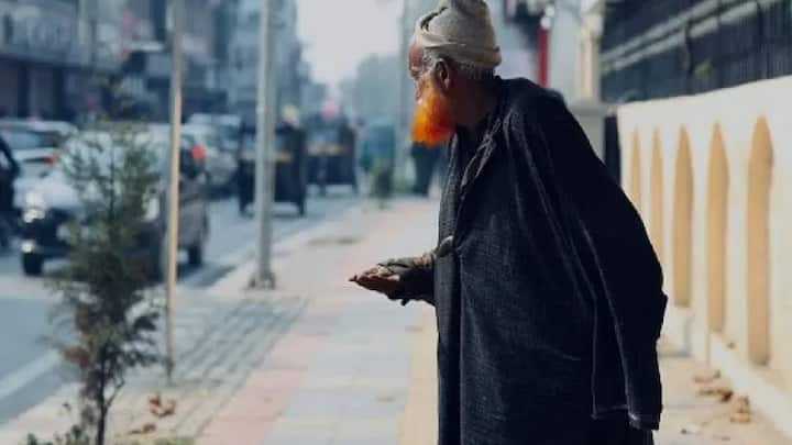 खबरों की मानें तो खाड़ी देशों की जेलों में बैठे कैदियों का एक बड़ा हिस्सा भी पाकिस्तानी भिखारियों का ही हैं, लेकिन कितने पाकिस्तानी भिखारी दुनिया के अलग-अलग देशों में भीख मांग रहे हैं, इसका आंकड़ा तय नहीं है.