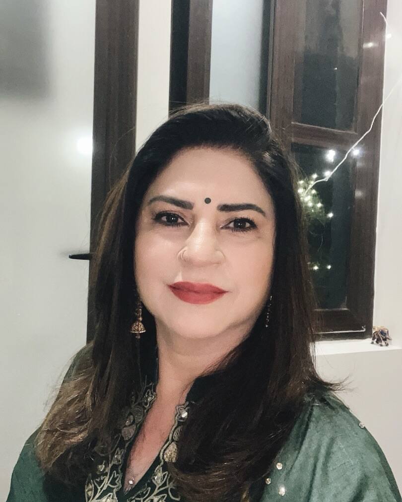 Along with films, he also worked on TV and played important roles in famous shows like Sangini and Delhi Wale Thakur Girls. Apart from acting, he also started his business and formed a company called Karma Events and Entertainment.