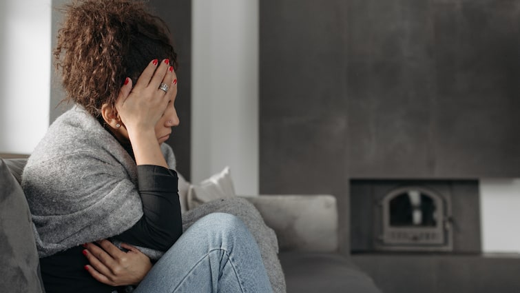 <div>Fatigue, Pale Skin, And Dizziness: Common Symptoms Of Anaemia You Shouldn't Ignore</div>
