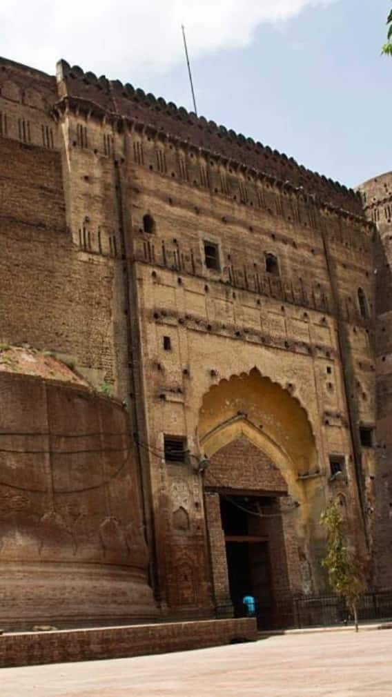 भारत का सबसे पुराना किला कौन सा है?