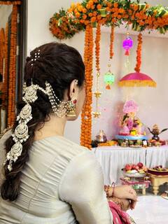 रश्मि देसाई की 10 खूबसूरत तस्वीरें, देखकर कहेंगे- 'तेनू सूट सूट करदा'